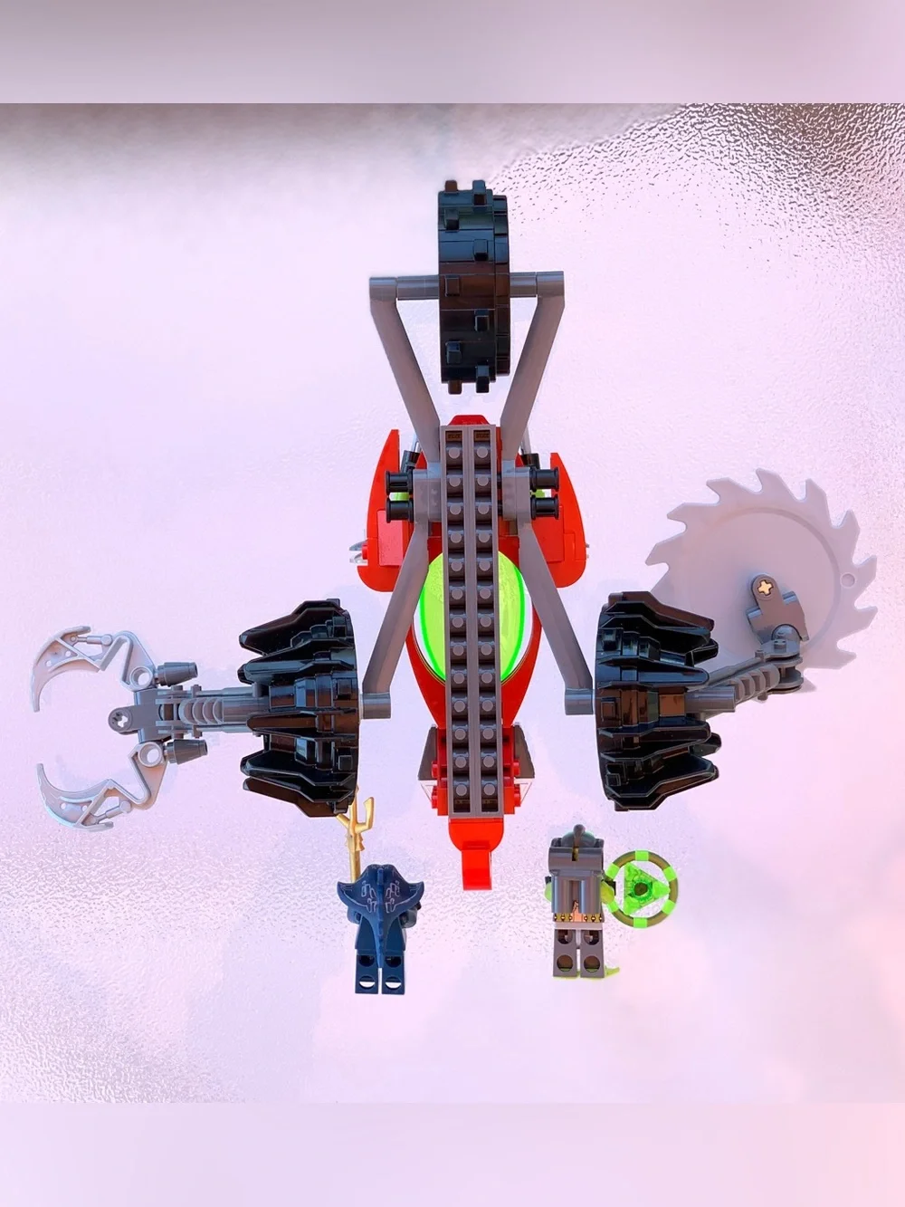 LEGO Atlantis Red Vehicle with Green Cockpit and Black Treads